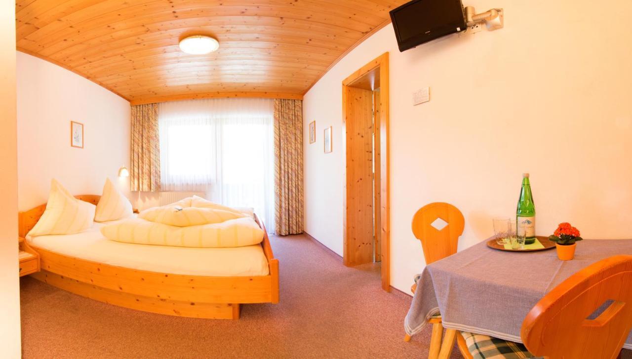 Haus Elisabeth Bed & Breakfast Neustift im Stubaital Cameră foto