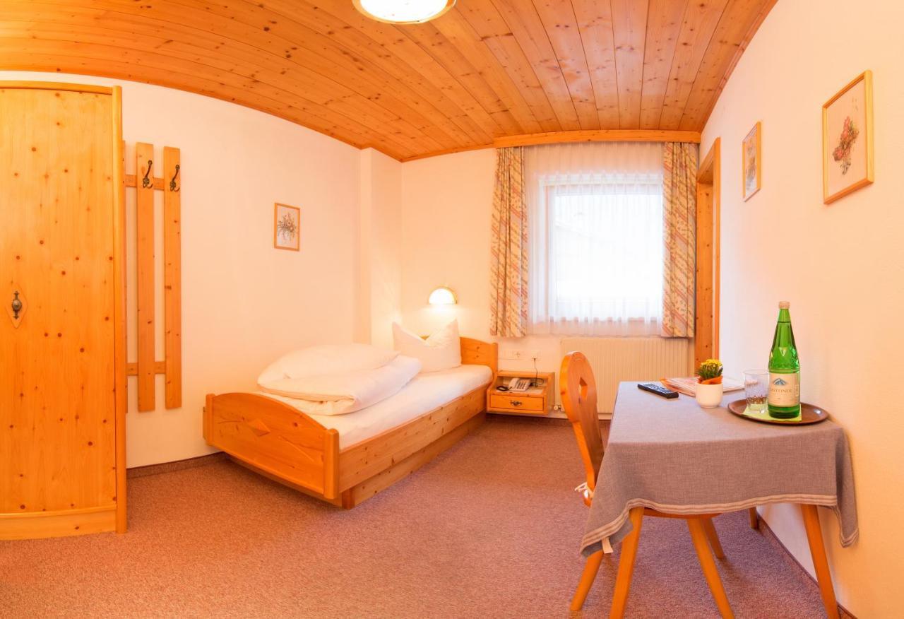 Haus Elisabeth Bed & Breakfast Neustift im Stubaital Cameră foto